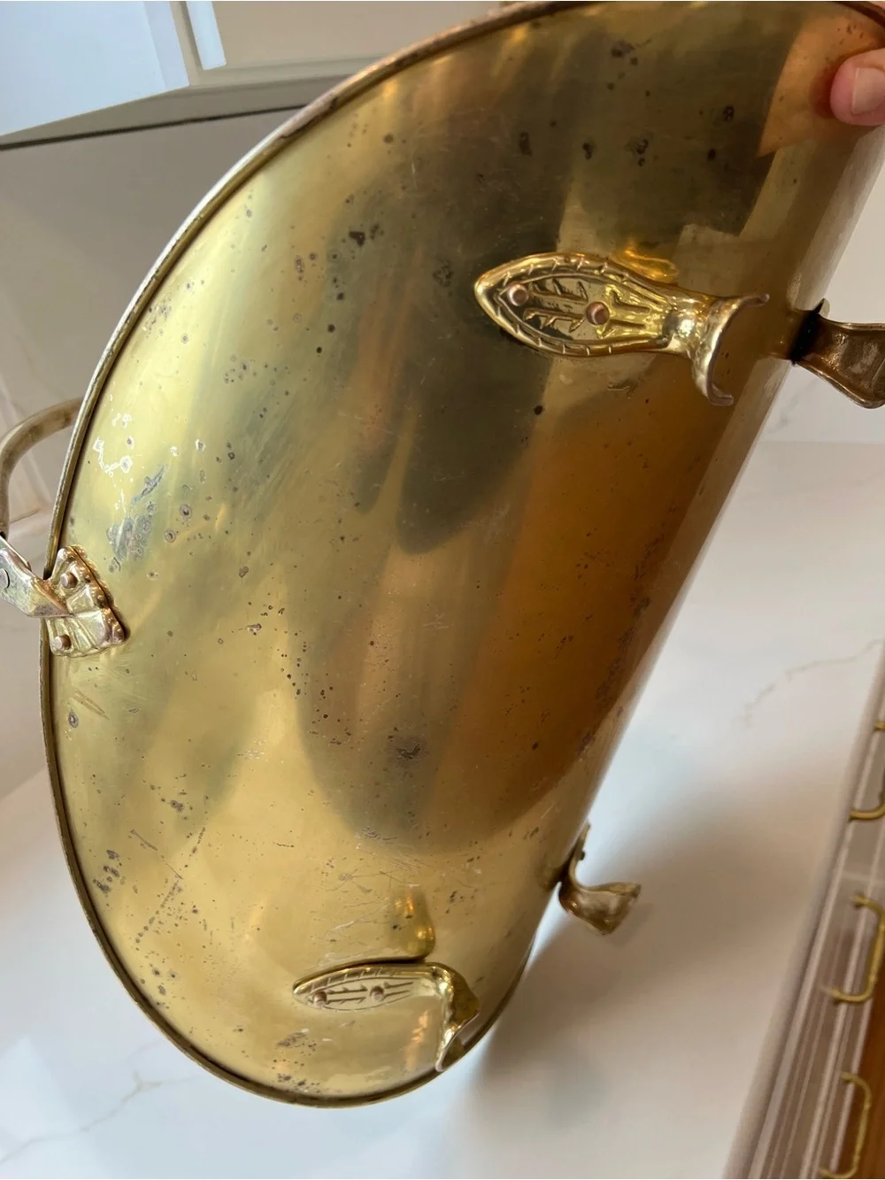 N/A elegant brass